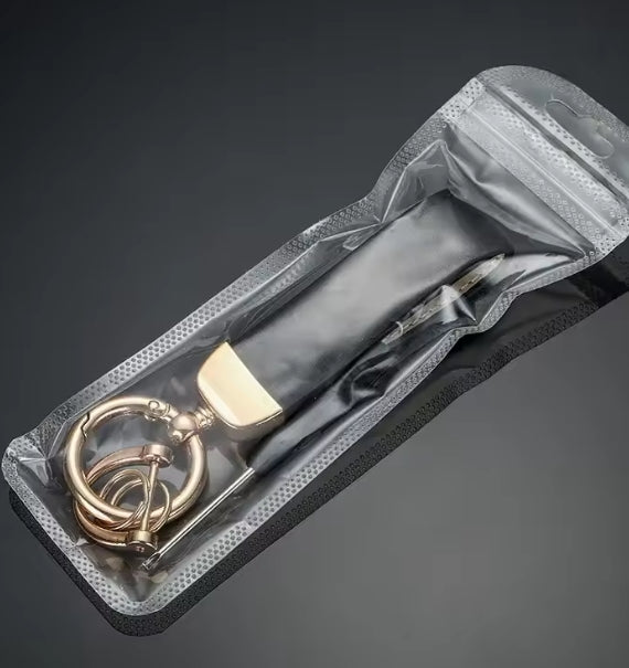 lederen sleutelhanger met geschenkdoos