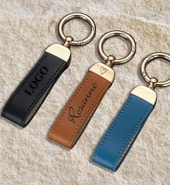 lederen sleutelhanger met geschenkdoos