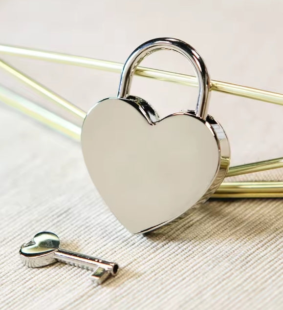 Personalized engraved love heart padlock