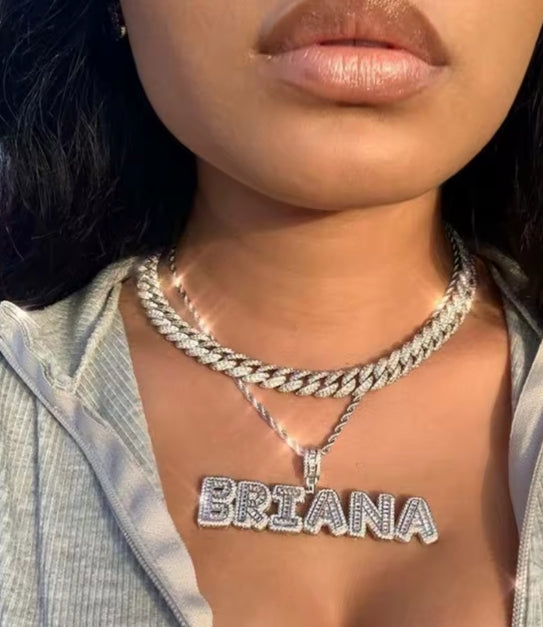 Aangepaste Iced Out kleine naam hangers